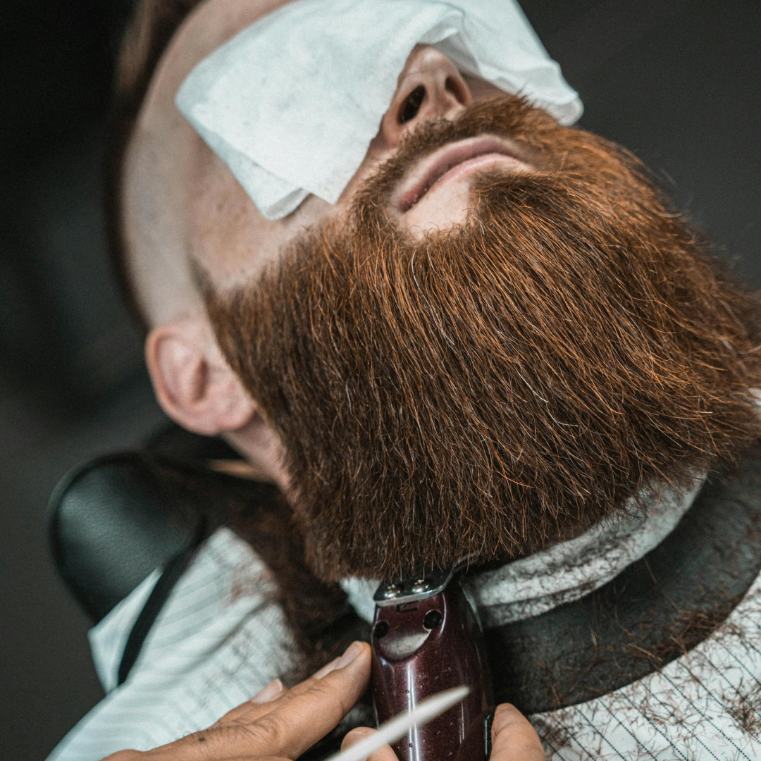 skjegg trim og barbering